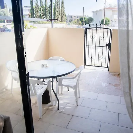 Ocean Breeze Townhouse Near Venus *